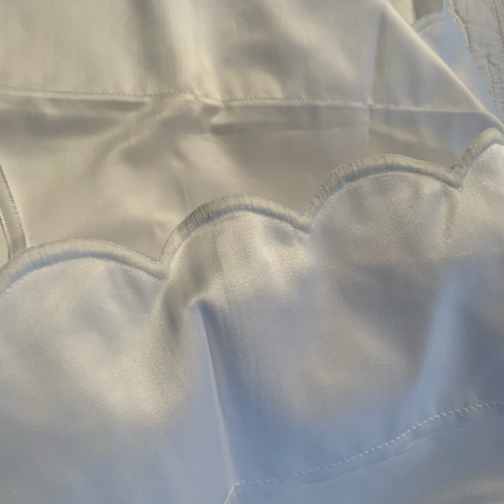 NWOT Matouk Scallop Hem Pillow Covers